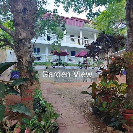 Ani Marie Guest House Busuanga Eksteriør billede